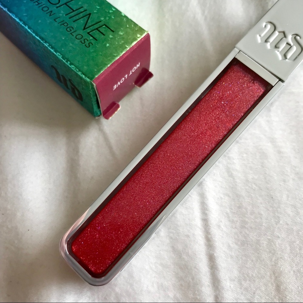 Urban Decay Hi-Fi Shine Lipgloss in Hot Love